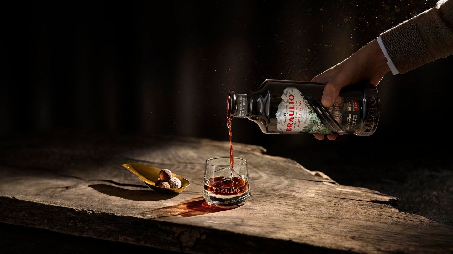 Braulio Riserva Speciale - Amaro dello Stelvio alle Erbe, 70 cl, Invecchiato 36 Mesi, 24,7% Vol