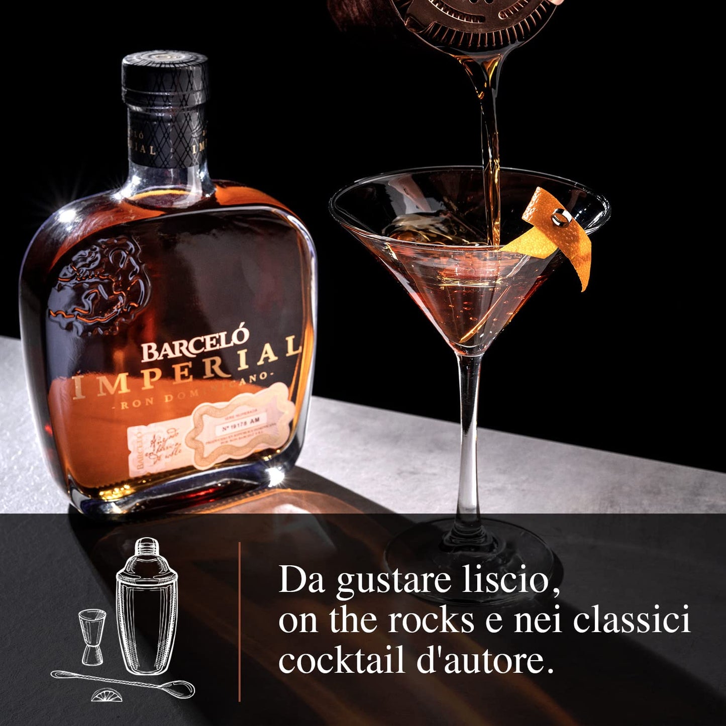 Ron Barceló Imperial – Idea Regalo, 2 Bicchieri da Degustazione e 1 Bottiglia di Rum Ambrato da 700 ml, Invecchiato Naturalmente fino a 10 anni, Rum Dominicano Pluripremiato