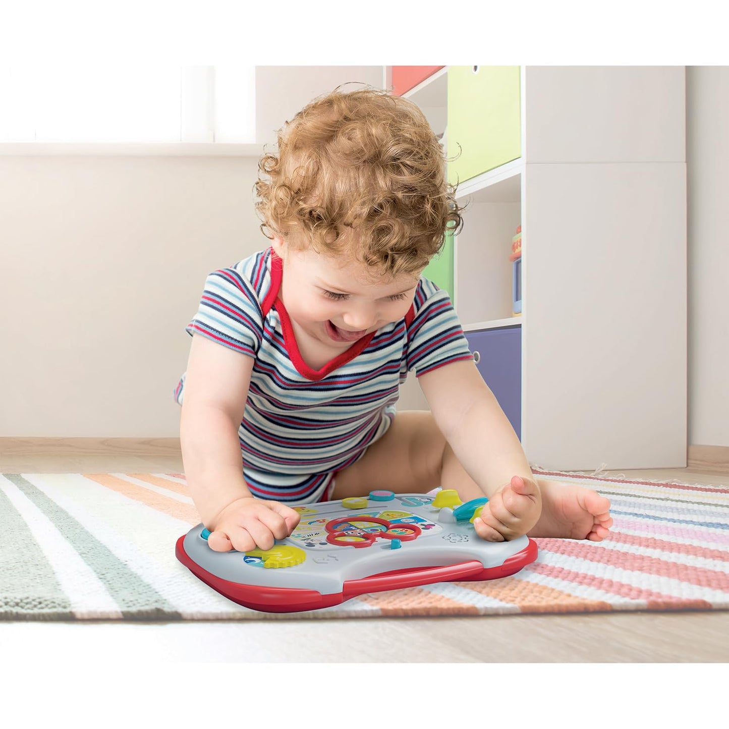 Clementoni Disney Baby - Mickey And Friends Interactive Pad, Gioco Prima Infanzia Interattivo 12+ Mesi, con attività Elettroniche e Meccaniche per Scoprire Numeri, Animali e Musica, 17890