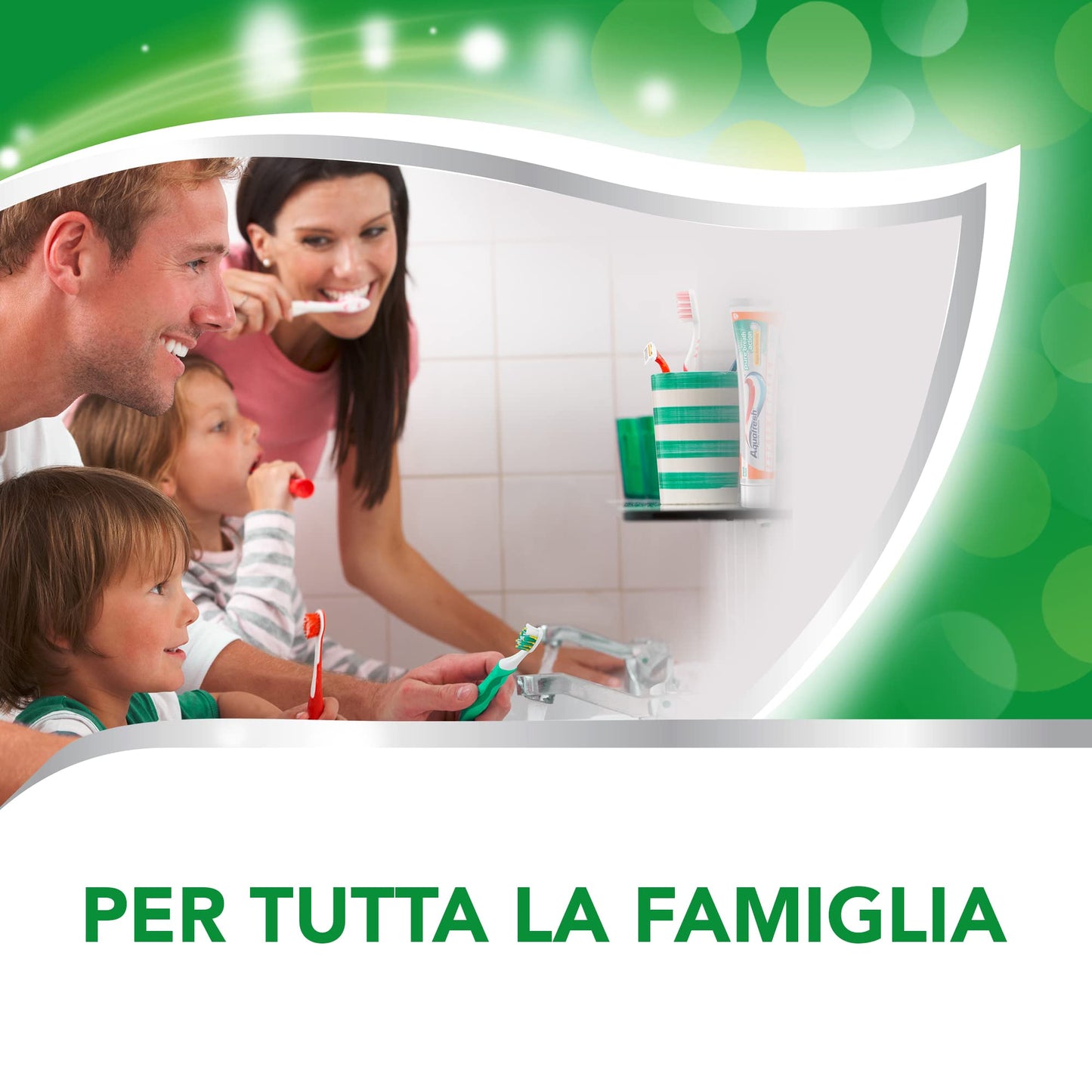 Aquafresh Dentifricio Tripla Protezione, Denti Forti, Gengive Sane, Smalto Rinforzato, Alito Fresco, Gusto Menta Delicata, Pacco da 12x75ml