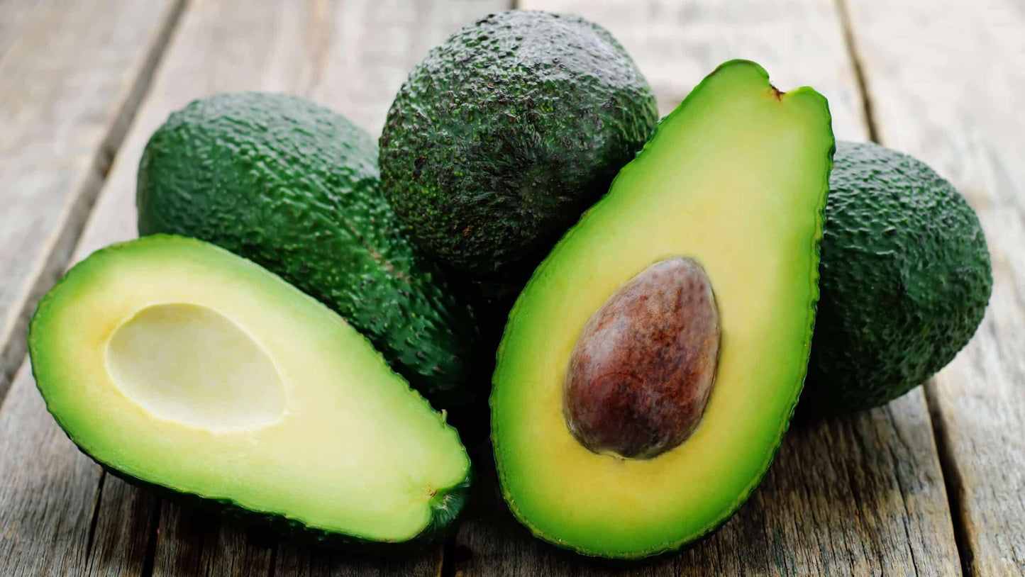 - CG94 Confezione 2 KG - Avocado Fresco Premium, Frutti Selezionati di Alta Qualità, Ideali per Insalate, Guacamole e Cucina Gourmet