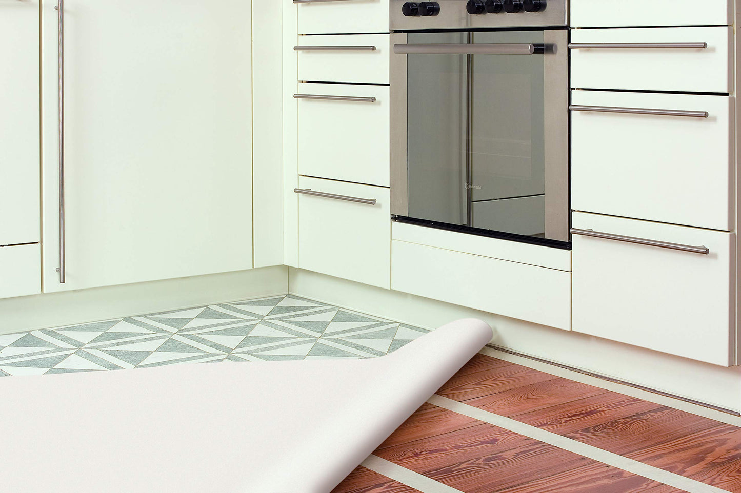 Tesa Nastri Biadesivo Universale - Biadesivo Versatile per il Fissaggio di Tappeti, per Lavori Manuali e Decorazione di Interni - 5 m x 50 mm