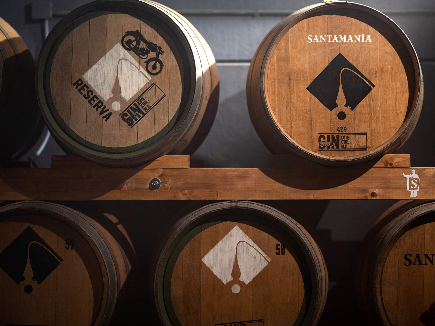 Santamania Reserva Gin - 700 ml