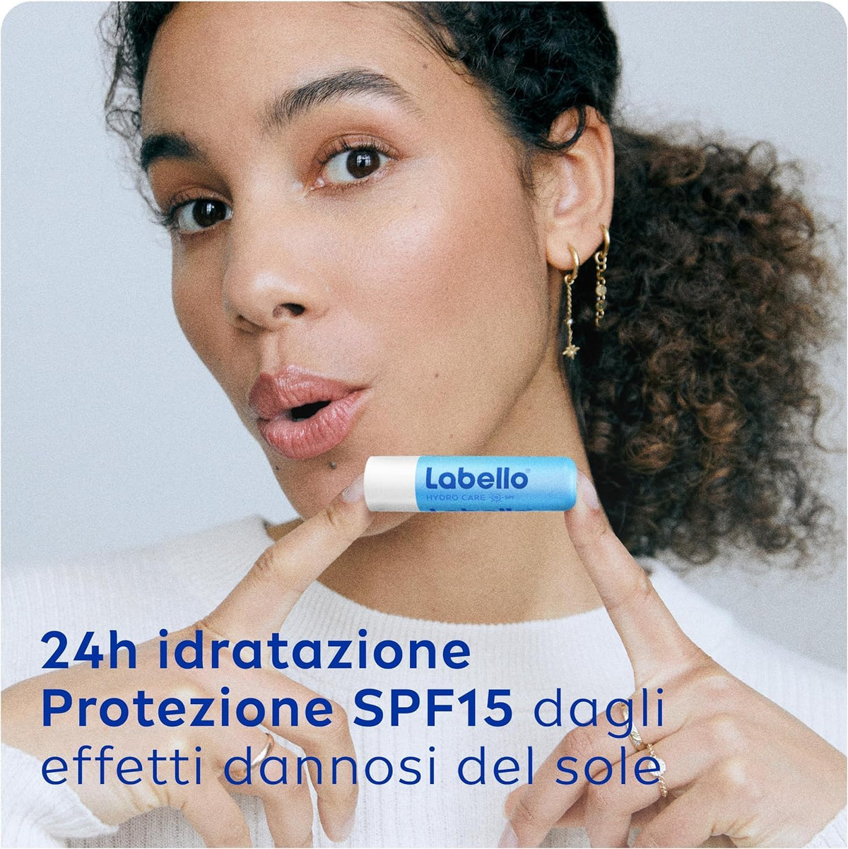 Labello Hydro Care SPF15 4.8 g, Burrocacao labbra idratante, Balsamo labbra con aloe vera, burro di karité e oli naturali nutrienti, Burrocacao protezione solare SPF15