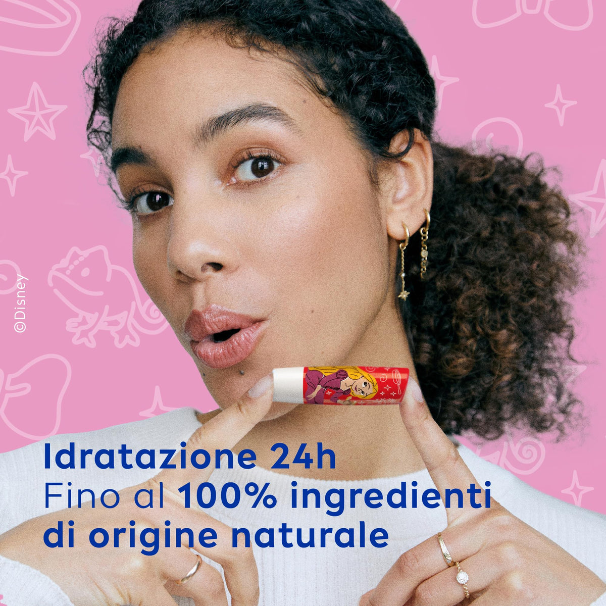 Labello Disney Princess Limited Edition Strawberry Shine 4.8 g, Balsamo labbra colorato con design con Rapunzel, Burrocacao bambina 3+ idratante 24h, Burrocacao labbra lip balm con aroma di Fragola