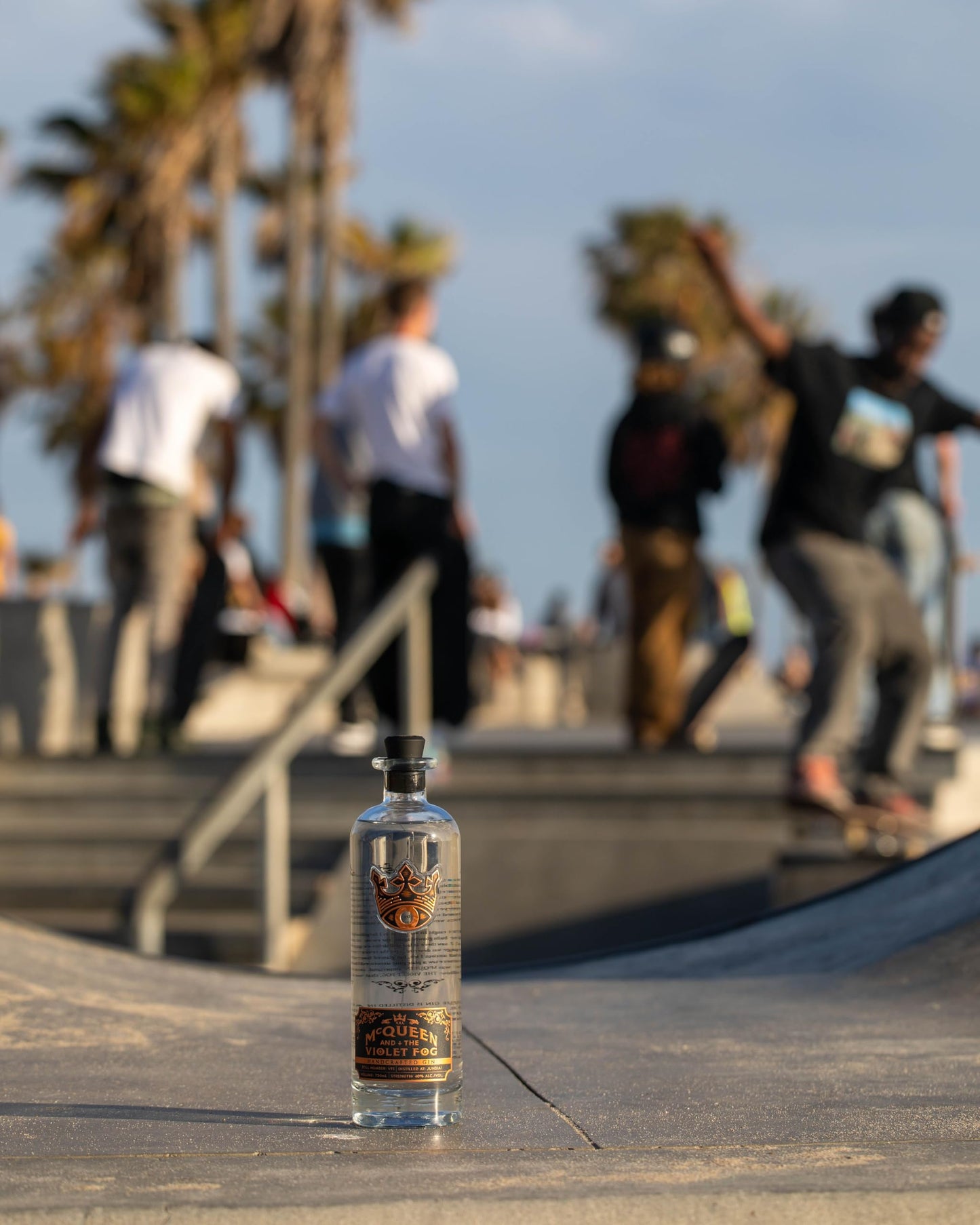 McQueen and the Violet Fog Handcrafted Gin 40% Vol. 0,7l