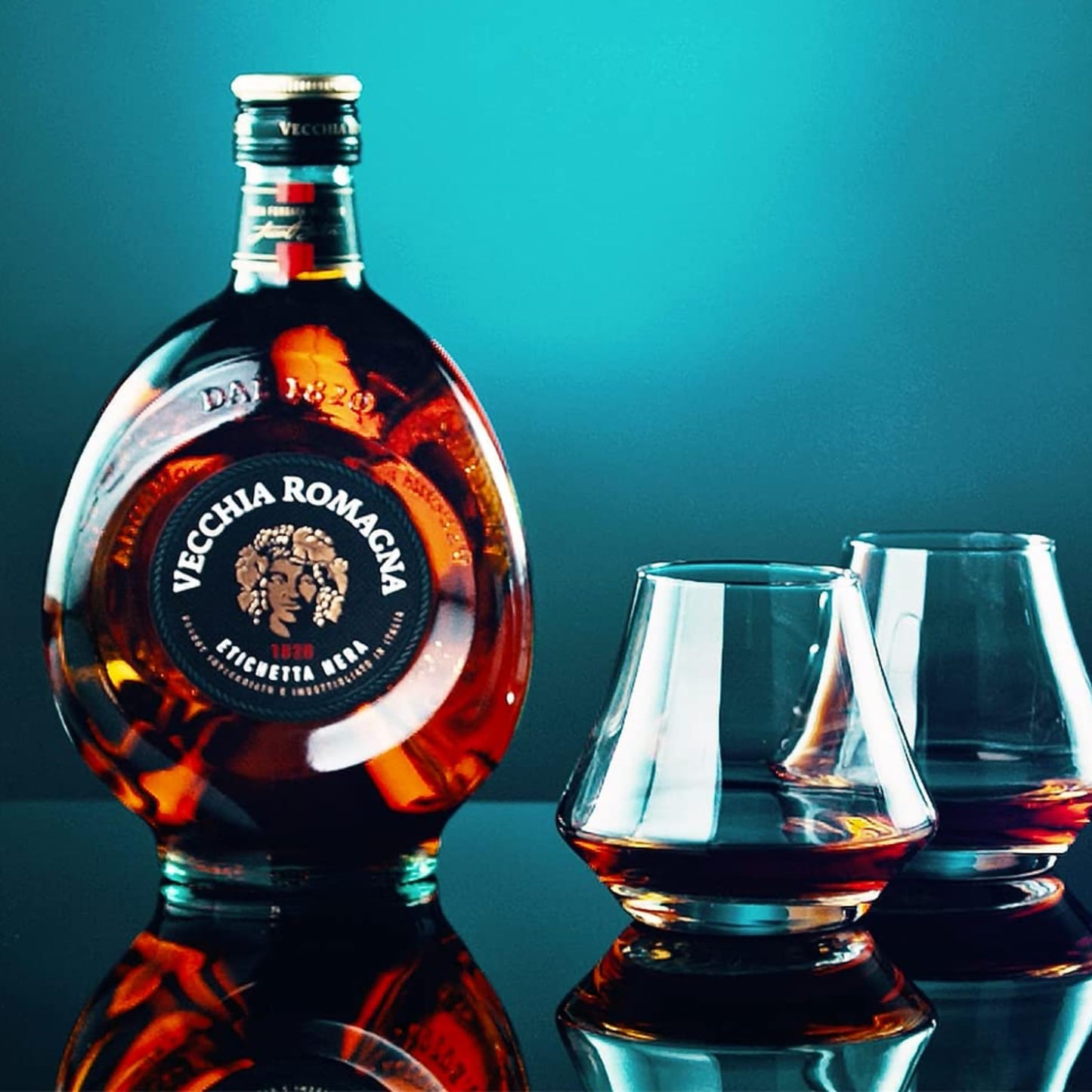 Vecchia Romagna Etichetta Nera Brandy 6 x 1lt | Confezione da 6 Bottiglie da 1 Litro