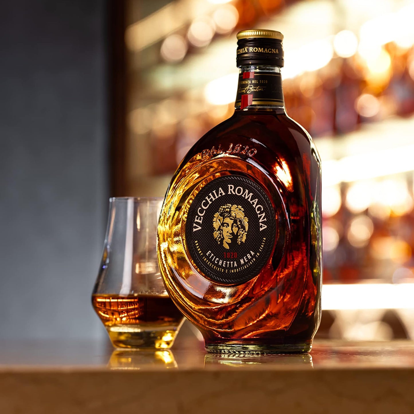 Vecchia Romagna Etichetta Nera Brandy 6 x 1lt | Confezione da 6 Bottiglie da 1 Litro