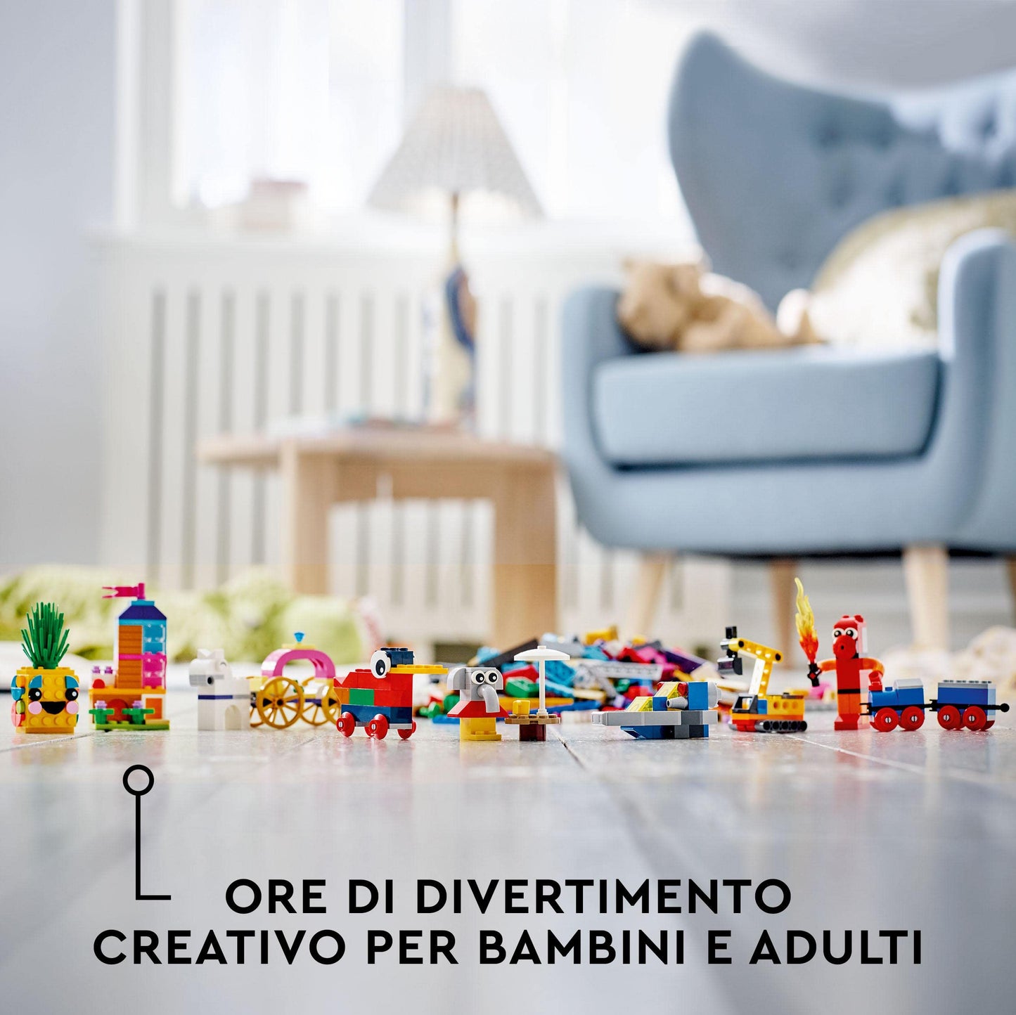 LEGO 11021 Classic 90 Anni di Gioco, Scatola con Mattoncini Colorati per 15 Mini Costruzioni di Modelli Iconici come un Treno Giocattolo, Giochi per Bambini dai 5 Anni