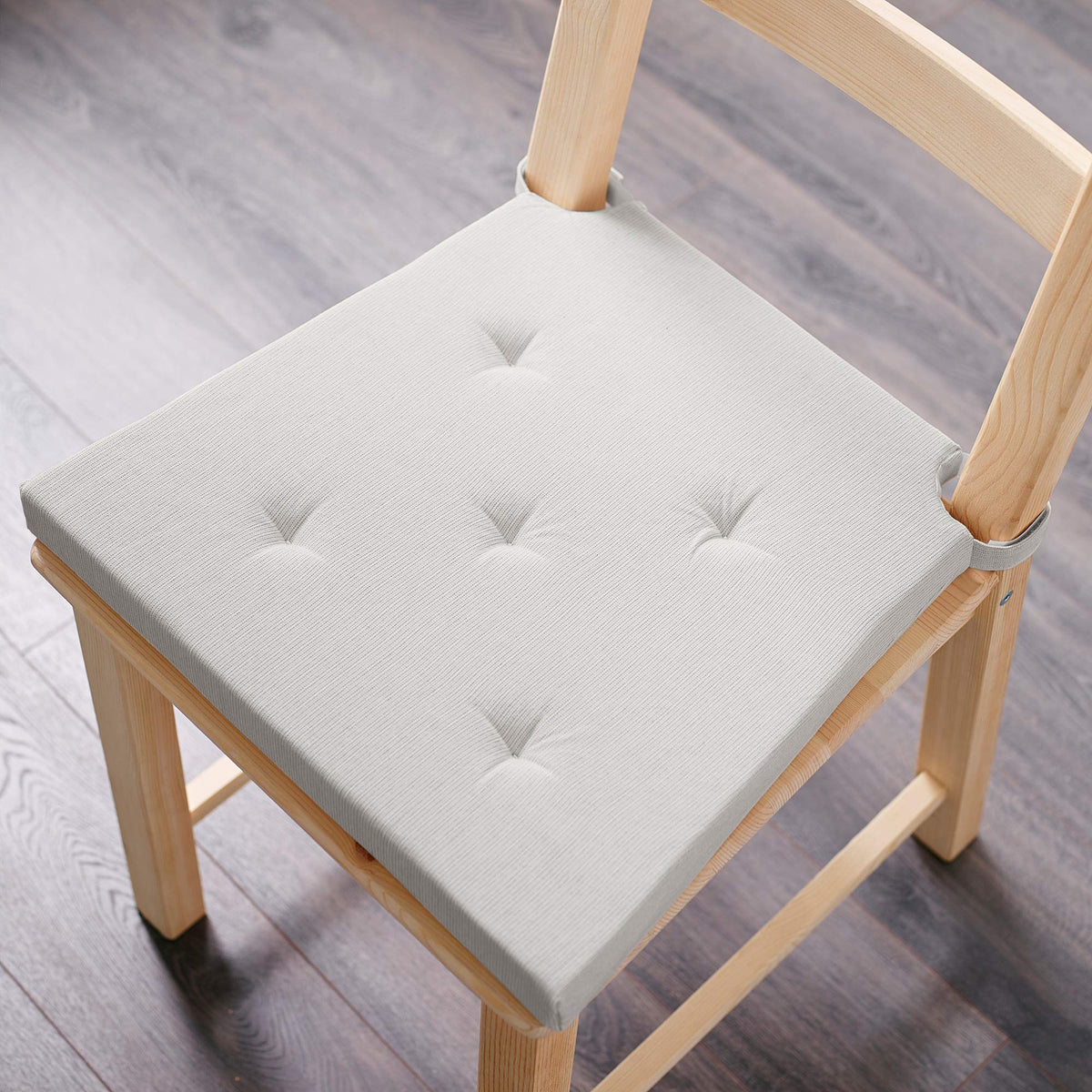Ikea JUSTINA cuscino per sedia, 42/35x40x4 cm, naturale