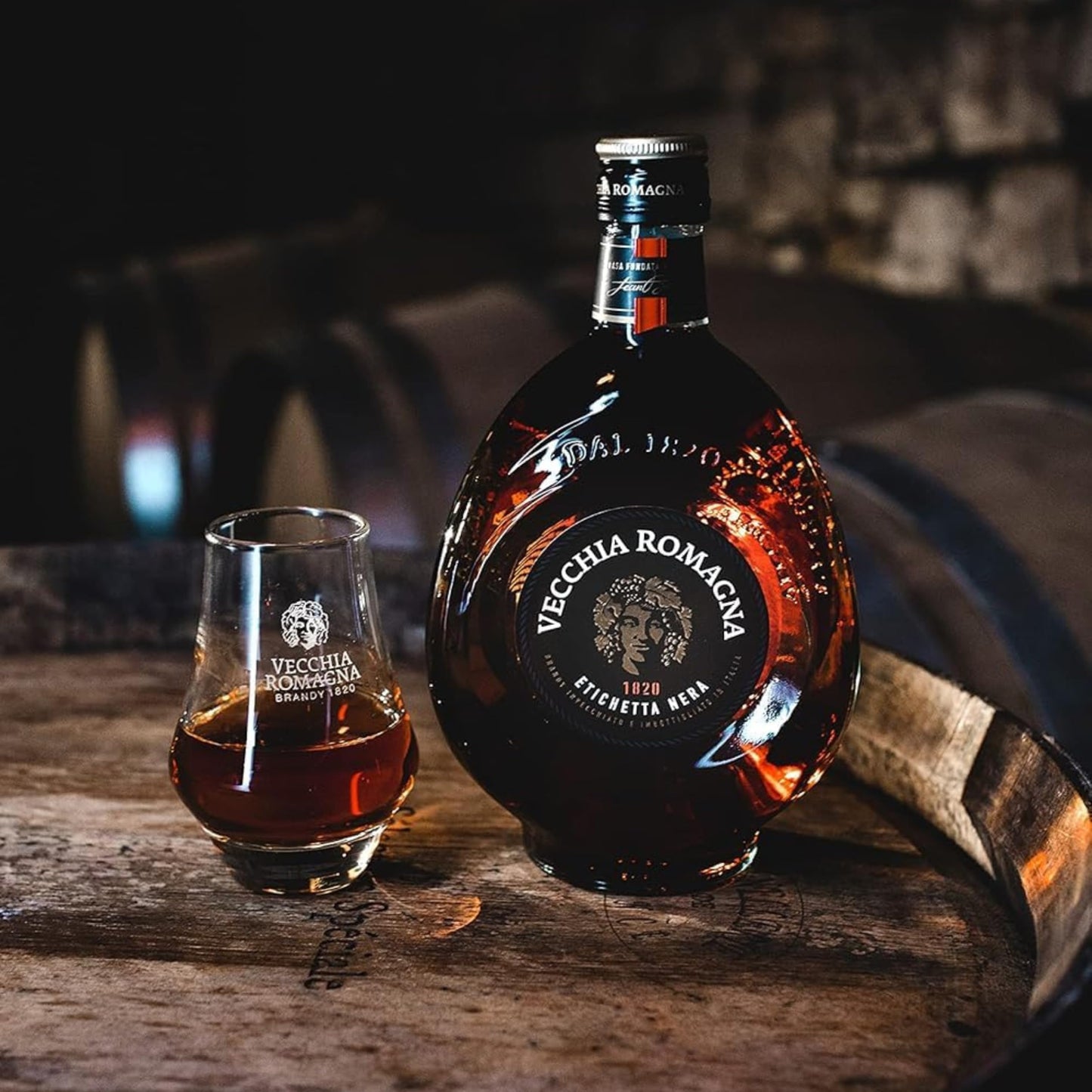 Vecchia Romagna Etichetta Nera Brandy 6 x 1lt | Confezione da 6 Bottiglie da 1 Litro
