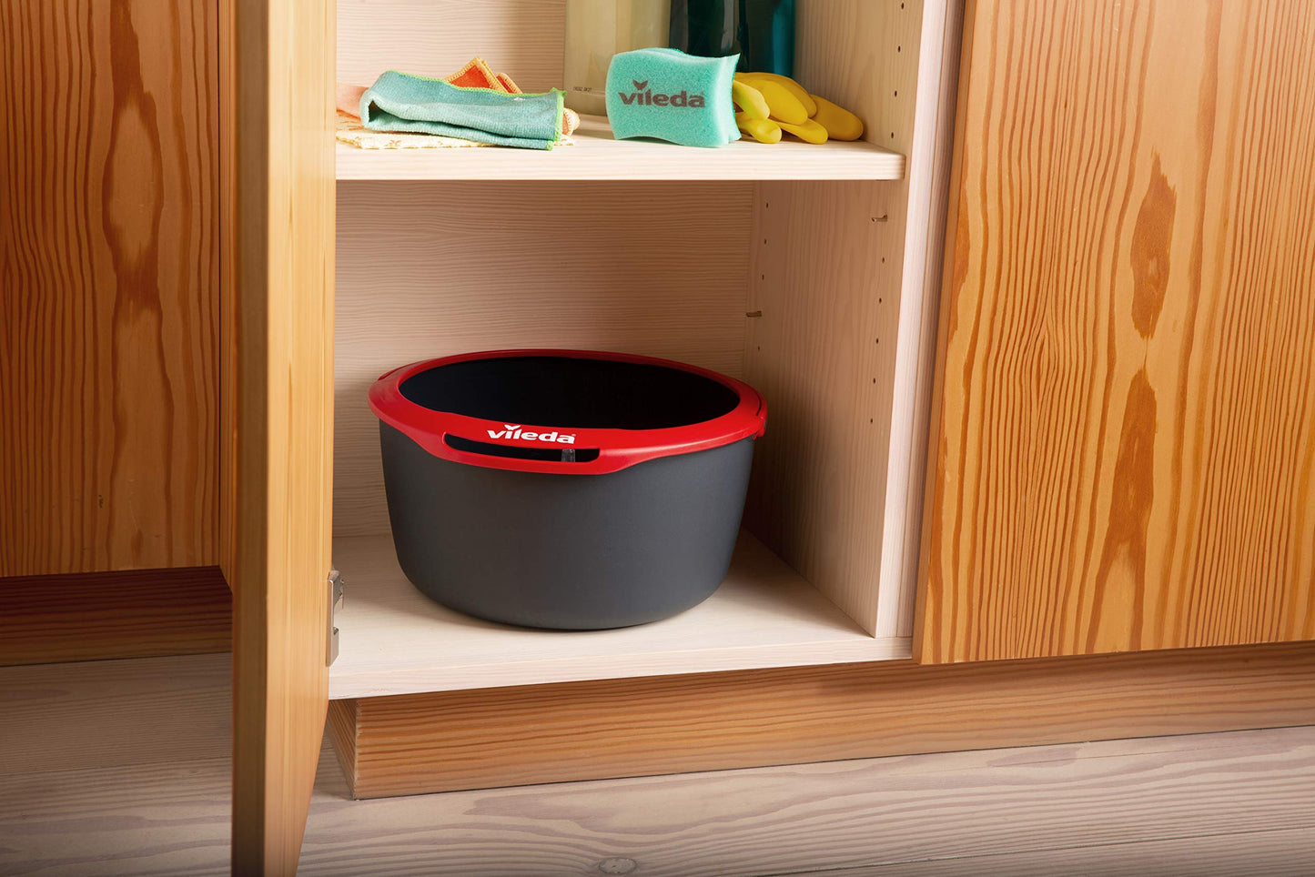 Vileda Spin & Clean, Lavapavimenti Con Sistema di Strizzatura Manuale attivabile attraverso il Manico, Set per la Pulizia dei Pavimenti con Secchio, Rullo pulente, Piastra, Panno 100% Microfibra