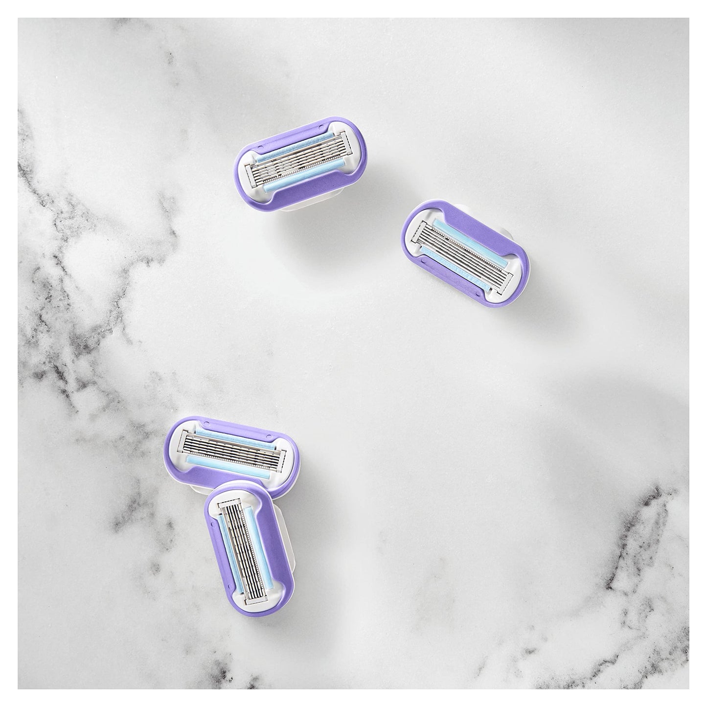 Gillette Venus Deluxe Smooth Swirl Lamette di Ricambio per Rasoio Donna, Confezione da 3 Ricambi con 5 Lame rivestite in DLC, Rasatura Fluida e Duratura