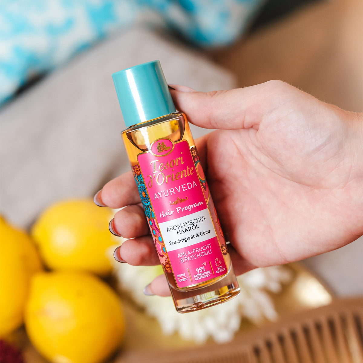 Tesori d'Oriente Hair Program - Olio per capelli Ayurveda, 50 ml, aromatico con frutti di Amla e patchouli, idratante e lucentezza per capelli secchi, rituale benessere per corpo e sensi