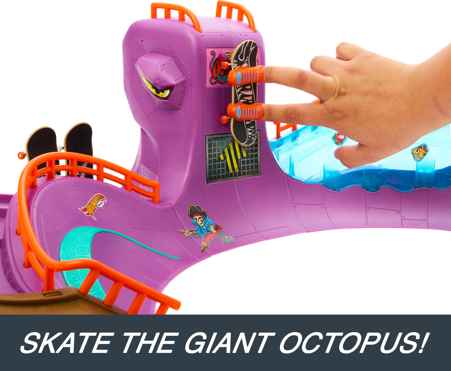 Hot Wheels Skate - Skatepark della Piovra, Playset con esclusivo fingerboard e un paio di scarpe da skate rimovibili, box per riporre tavole e scarpe, giocattolo per bambini, 5+ anni, HMK01