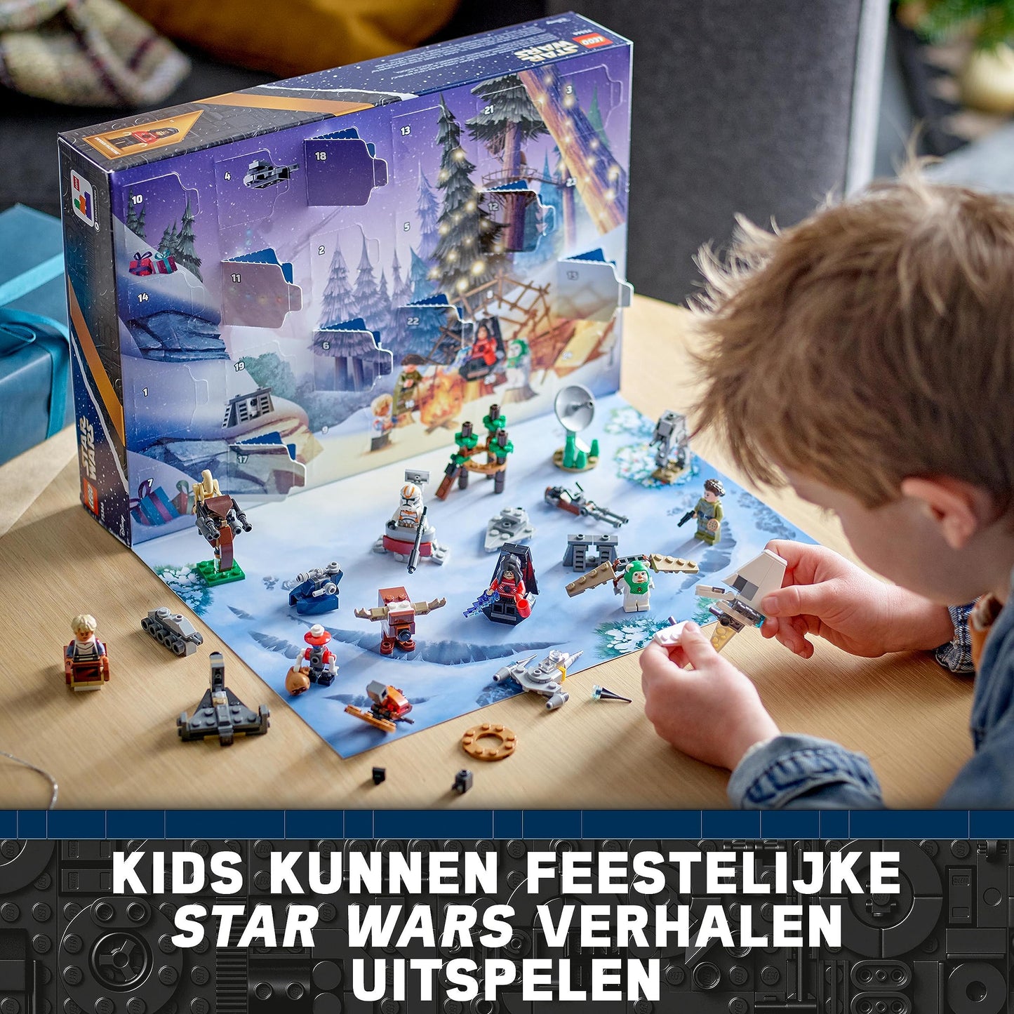 LEGO Star Wars Calendario dell'Avvento 2023 con 24 Regali tra cui 9 Personaggi, 10 Veicoli Giocattolo e 5 Iconici Mini-Modelli, Regalo per il Countdown di Natale per Bambini e Fan 75366