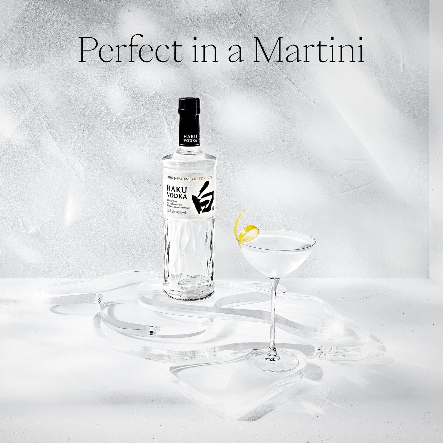 Haku - Vodka Giapponese Distillata con Riso Bianco, Morbida e Setosa, 40% Vol - Bottiglia da 70cl