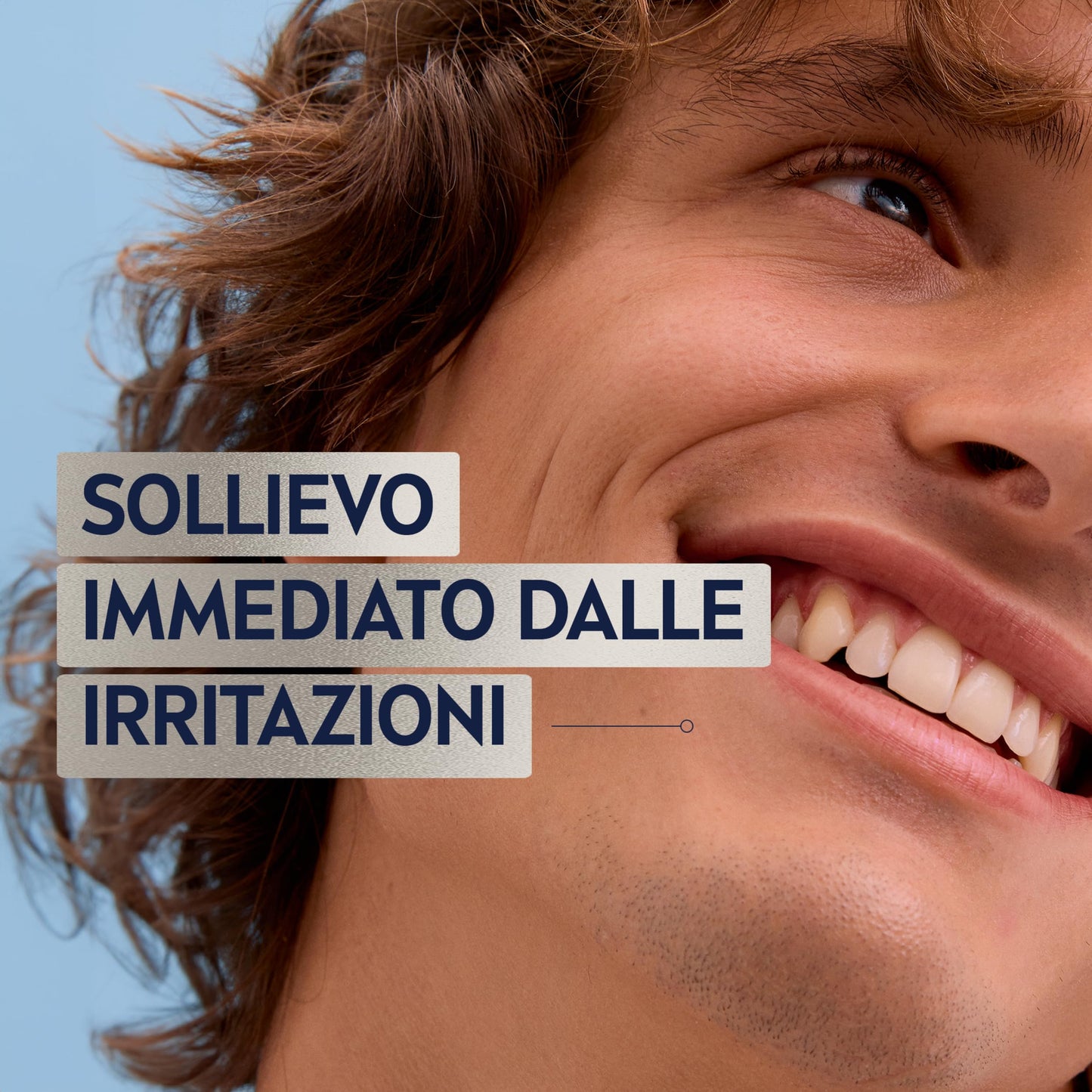 NIVEA MEN Sensitive Kit Cofanetto Regalo Uomo, Set regalo con Schiuma da Barba 200 ml, Balsamo Dopobarba 100 ml, Deodorante uomo Black & White 50 ml e Travel Bag omaggio inclusa