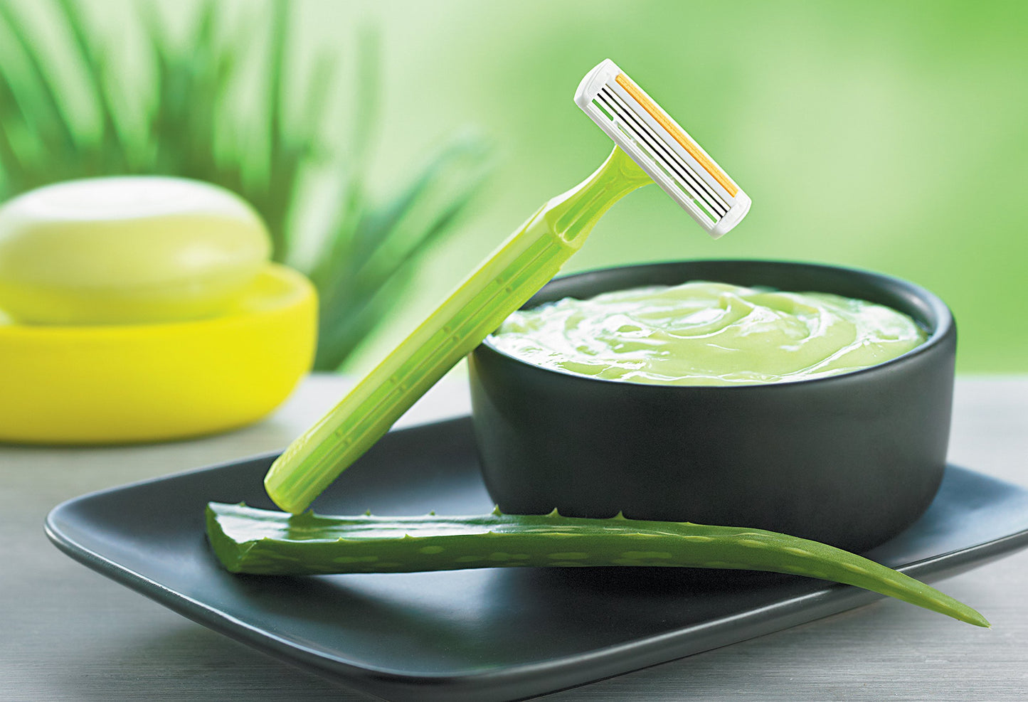 BIC Pure 3 Lady - Rasoio da donna, confezione da 2 (2 x 4 pezzi)