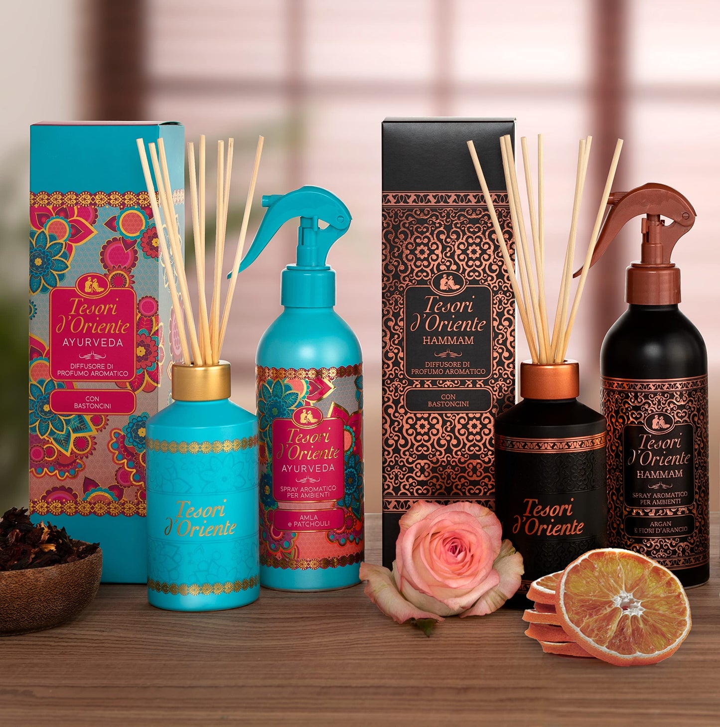 Tesori d'Oriente - Profumatore Casa Spray Ayurveda, dalle Note di Amla e Patchouli, Crea un’Atmosfera Raffinata e Accogliente con Poche Vaporizzazioni, 250 ml