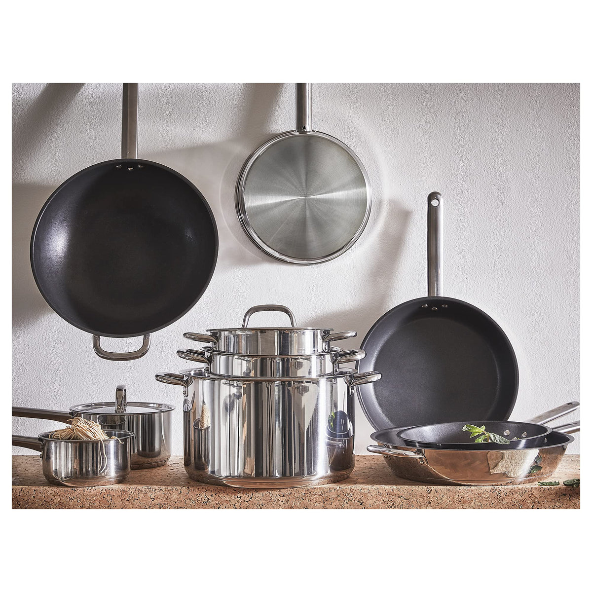 IKEA Padella 365 da 28 cm, acciaio inox/rivestimento antiaderente
